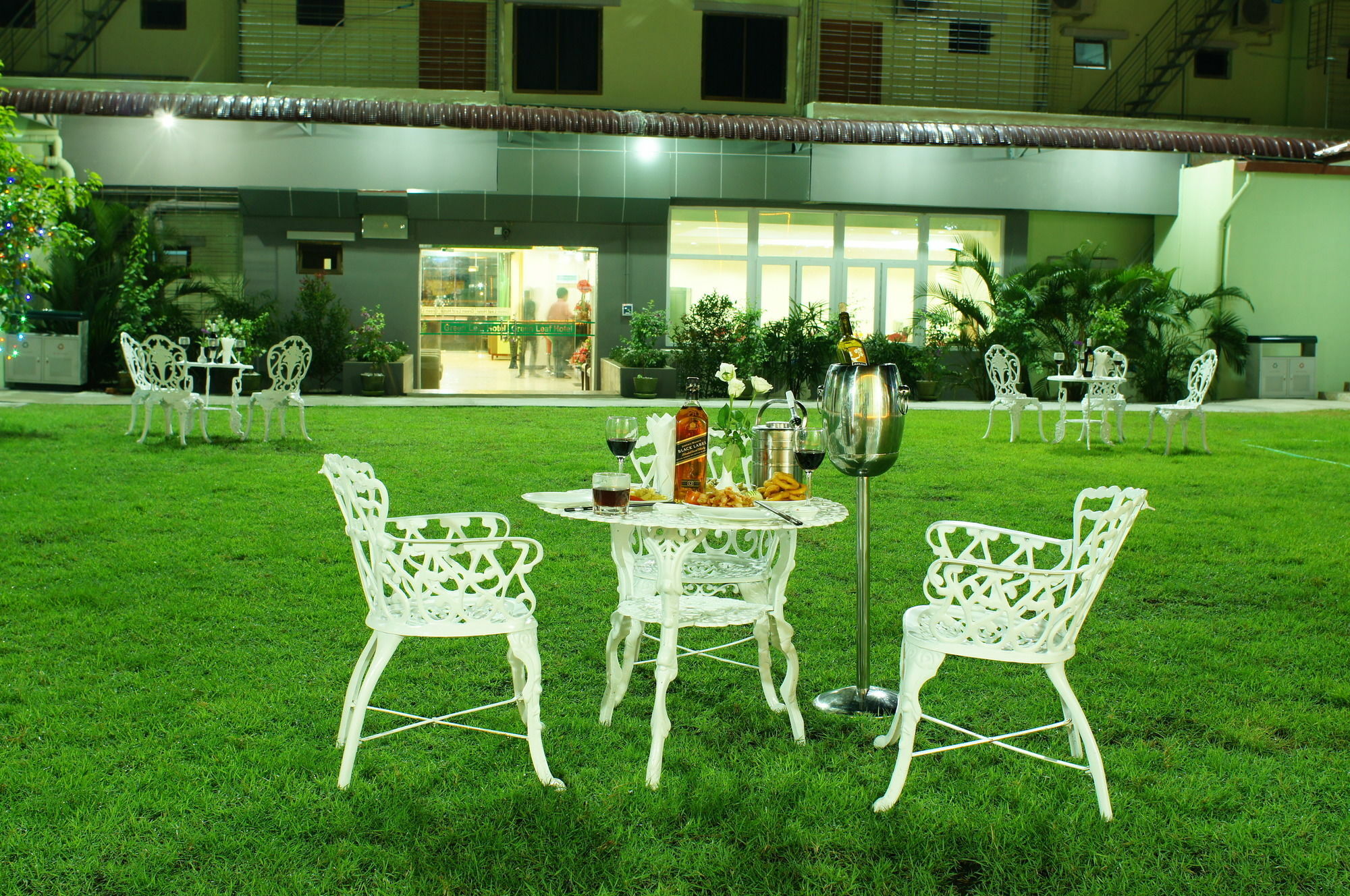 Green Leaf Hotel Rangum Exterior foto