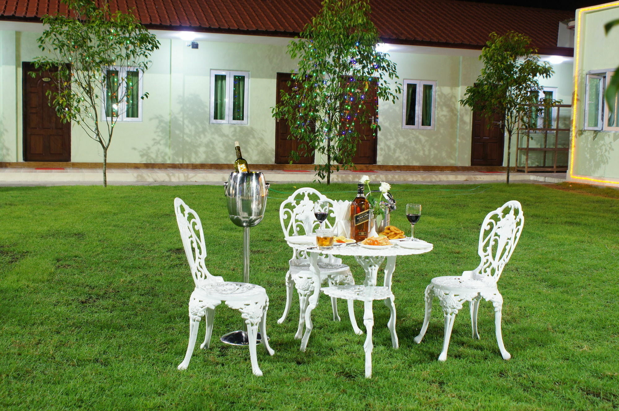 Green Leaf Hotel Rangum Exterior foto